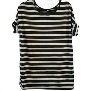 Honey & Lace Short Sleeve Round Neck Top